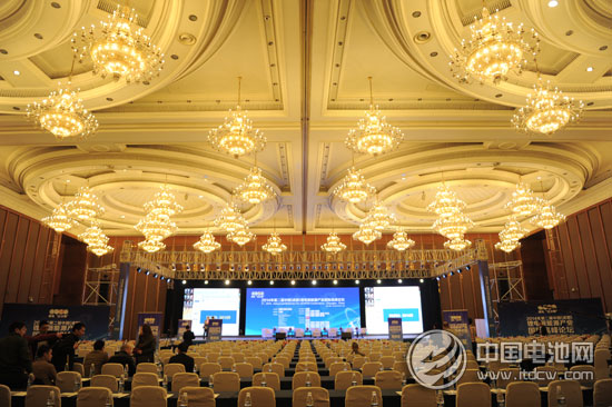 新能源车产量大增 碳酸锂价格高涨6%