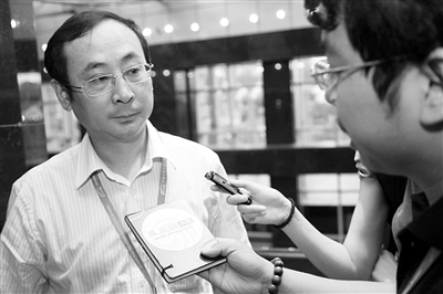 张进华：新能源汽车产业必须“纵横联合”