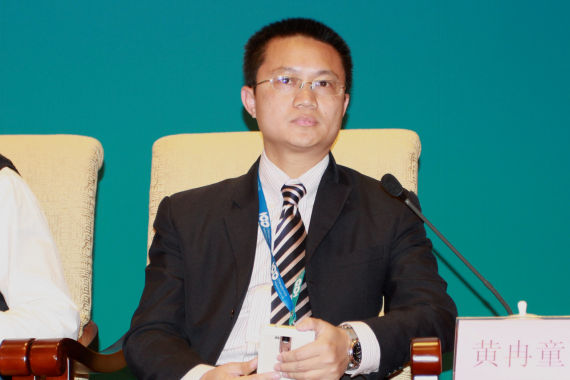 华为技术有限公司战略发展不营销总监 黄冉童