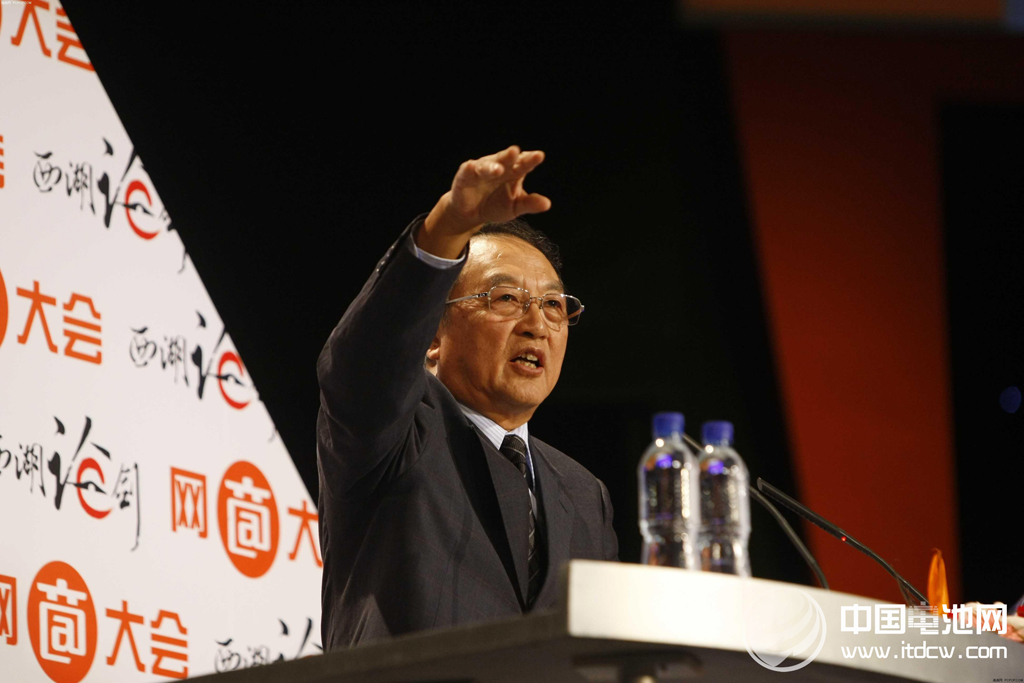 联想控股董事长柳传志