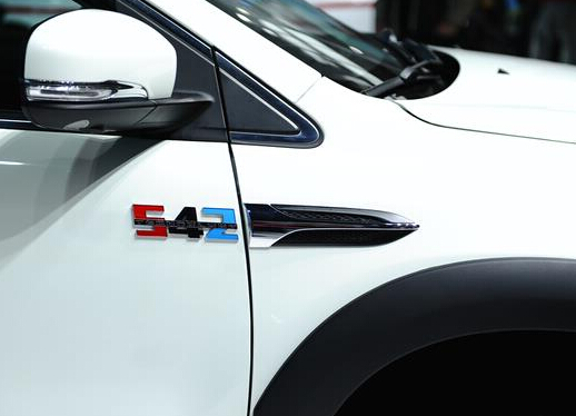 比亚迪定价六十万试水粉丝经济 王传福能笑到最后吗？