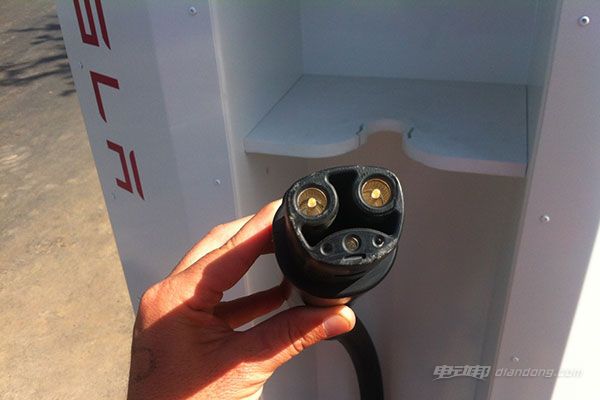 宝马大众联手在美建快充网络 向所有用户开放使用