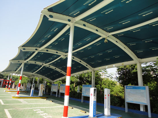 北汽新能源打造三网融合充电平台解决充电难题