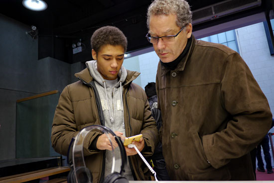 中印手机厂商初露锋芒 挑战全球手机巨头