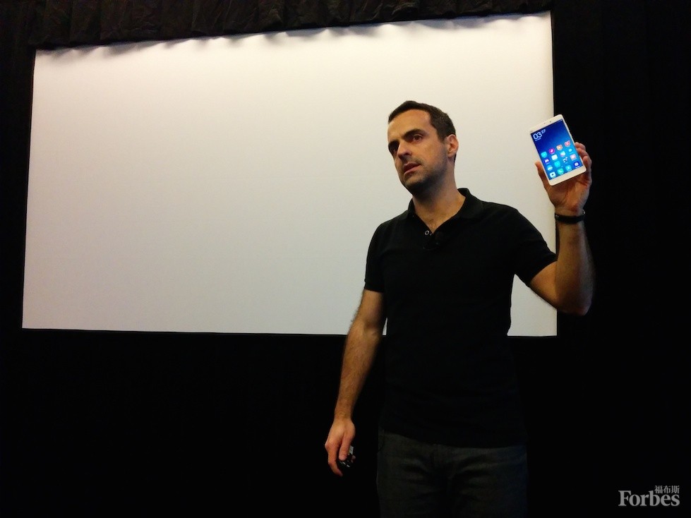 中国智能手机制造商小米国际业务副总裁雨果•巴拉