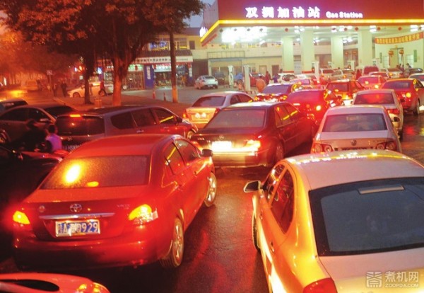 高速充电桩的笑话 从京沪高速失败的试验说起