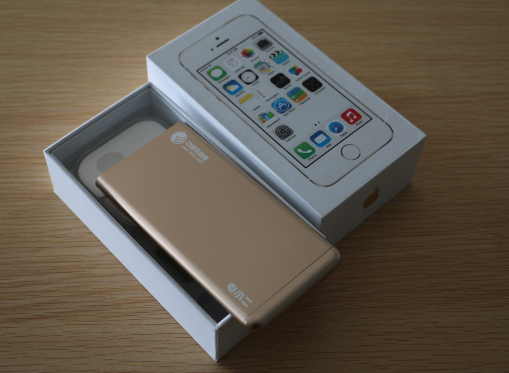 电小二锋6 Plus移动电源