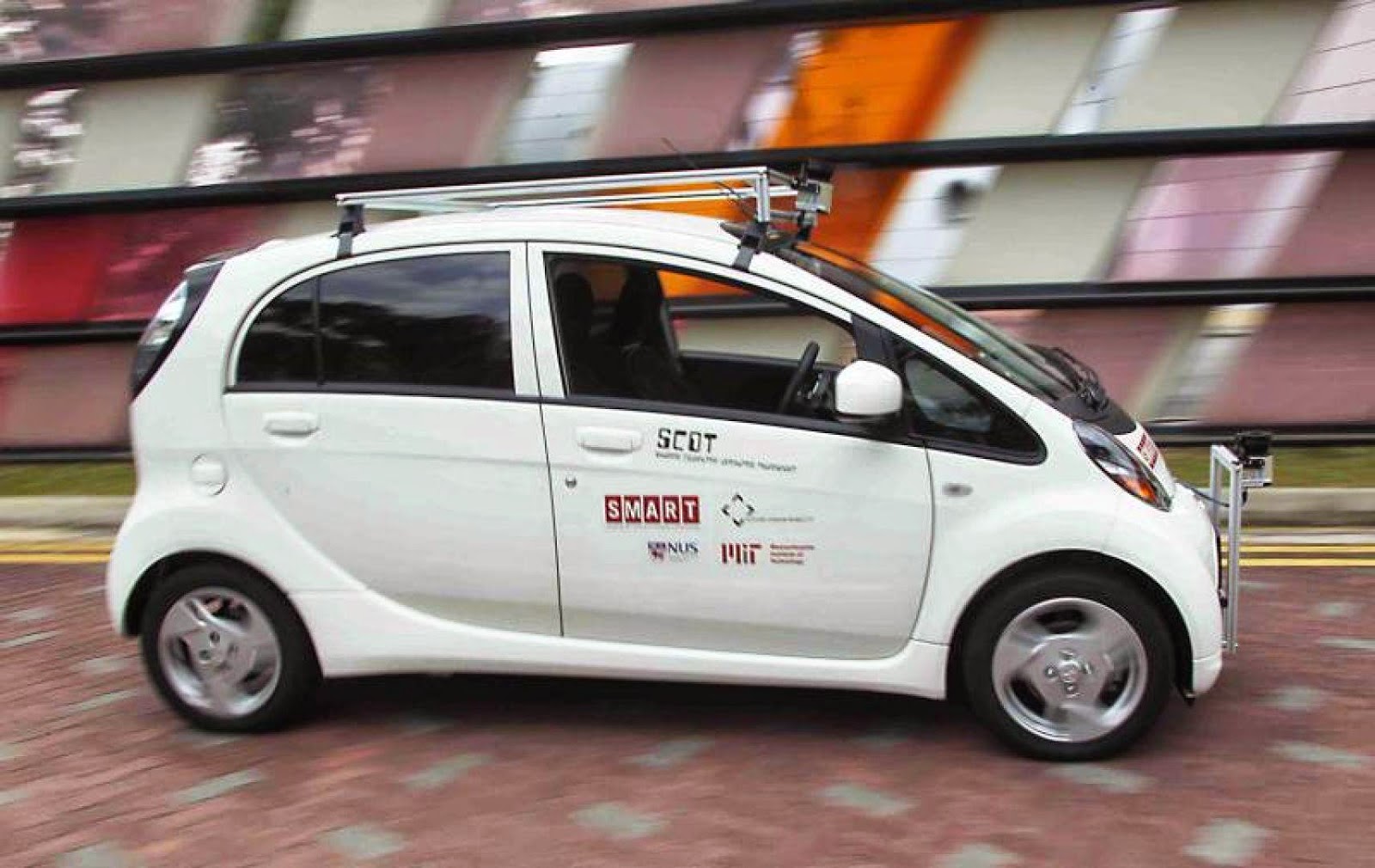 新加坡实测无人驾驶汽车