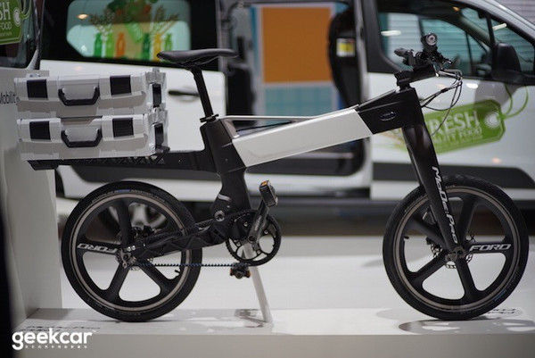 美国汽车制造商福特在今年移动全球大会上发布了两款概念电动自行车