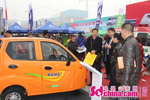 山东新能源汽车展览会开幕 德州制造成最大亮点