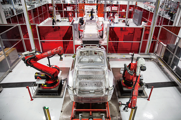 技术 时机 垄断 团队 销售 持久 品牌：特斯拉幸存的秘密