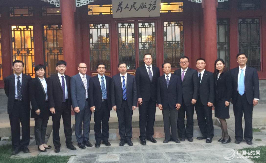 用工程师的力量改变世界：马斯克拜访清华新任校长邱勇