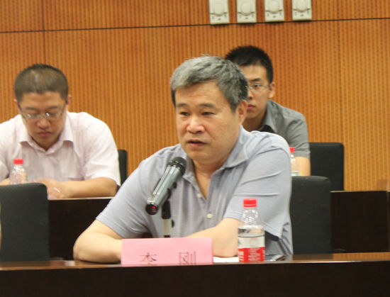 发改委李刚:新能源汽车准入法规制定完毕