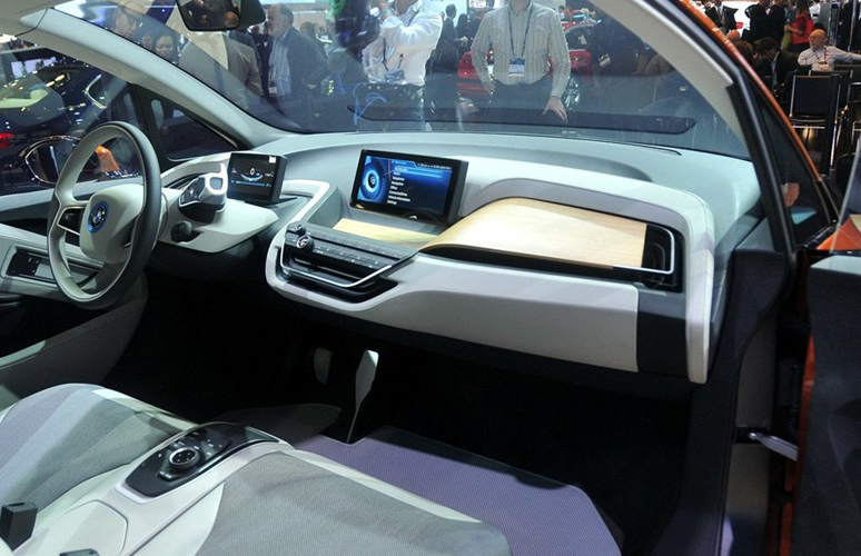 工信部频“点名”  互联网汽车驶向深水区？