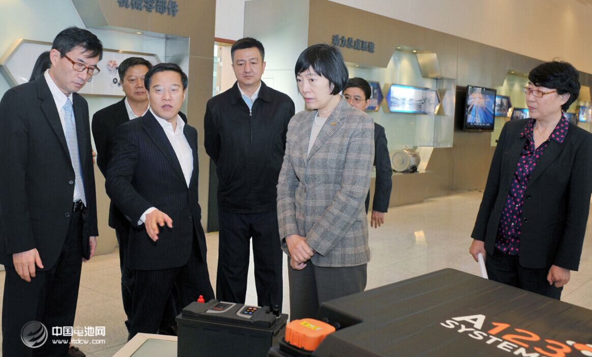 中国进出口银行董事长胡晓炼调研万向新能源产业