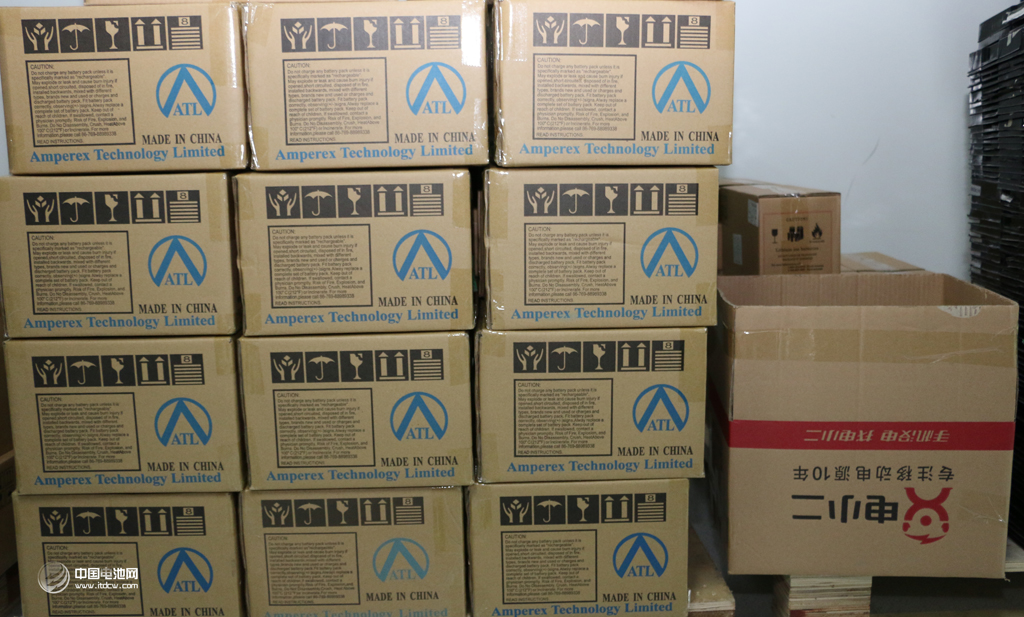 这是选用与苹果同款的电芯品牌ATL聚合物电芯