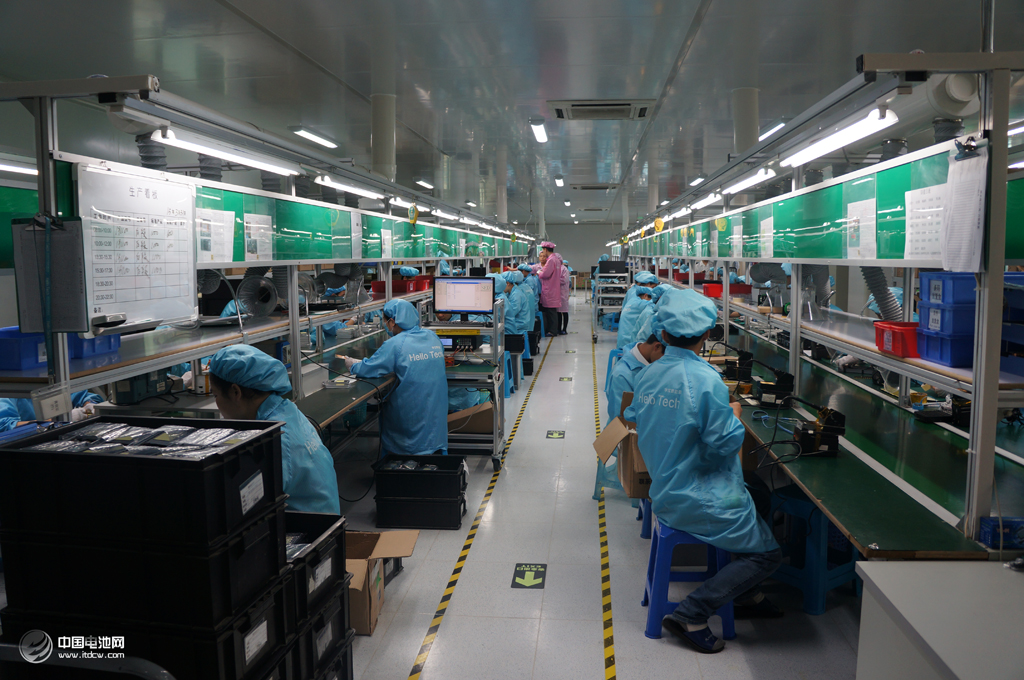 电小二移动电源生产车间一角