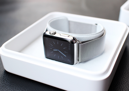 苹果Watch手表电池205毫安时 一天一充正常用三年