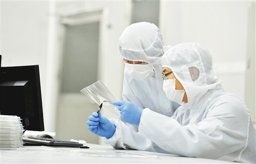 石墨烯电池引发全球热潮 重庆如何布局产业？