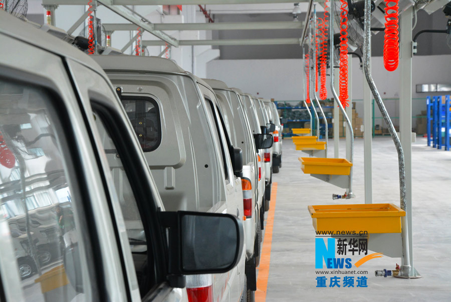 探访重庆新能源汽车生产企业 一年养车只花几百元不是梦