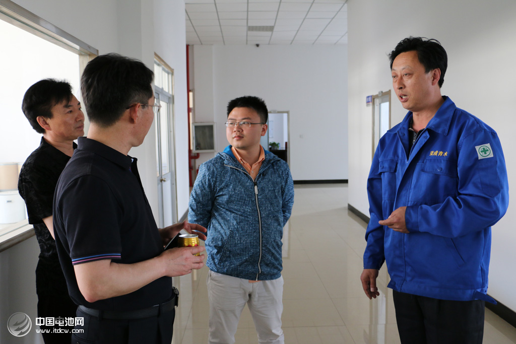 中国电池网一行在山东威海调研荣成青木化学