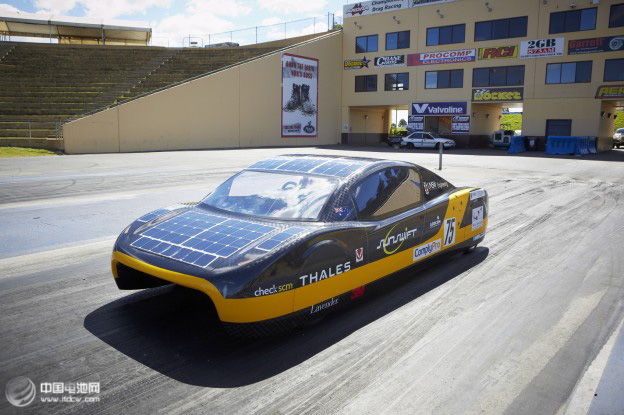 打破电动车续航纪录的太阳能车EVE 今年7月可望上路