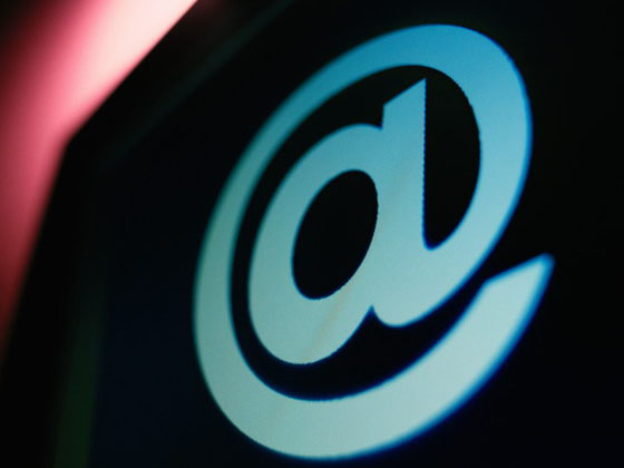 2014年中国网络广告收入超1500亿 报业断崖式下滑