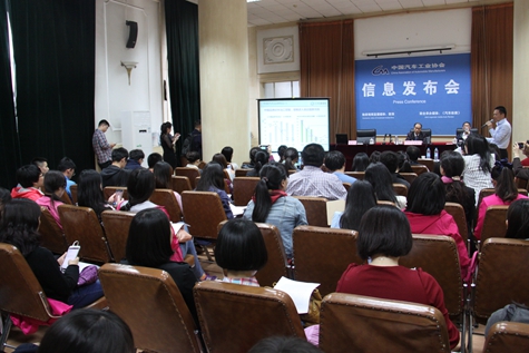 4月中国汽车企业出口为6.16万辆 比上月下降11.8%