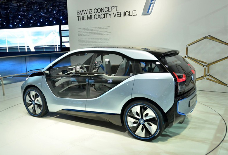 宝马和日产公司将在南非为电动车建立充电站