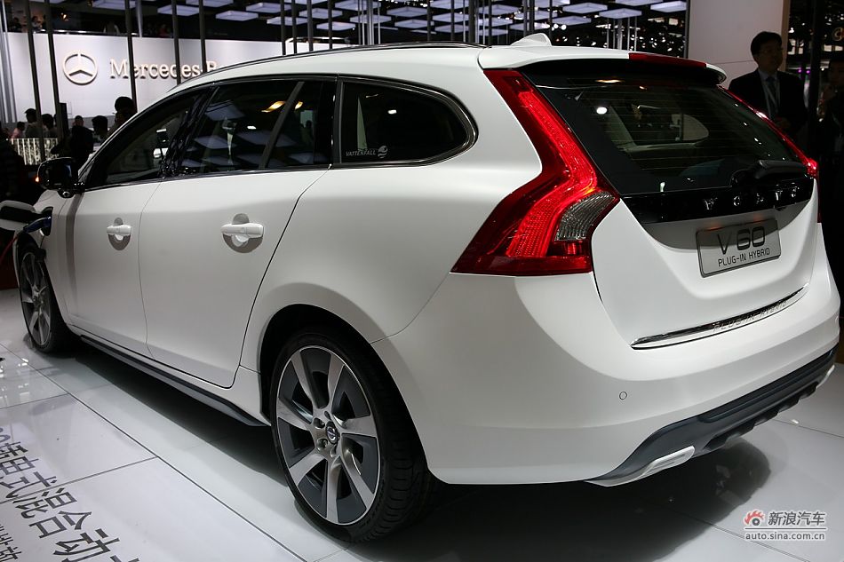 从悄无声息到浪潮迭起 新能源汽车用政策豪赌市场