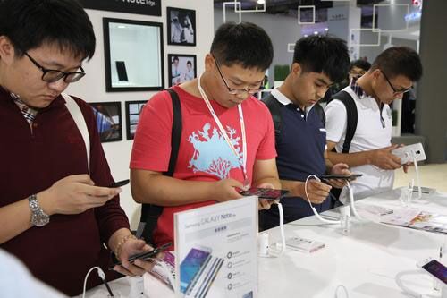 “移动互联网+X”   大屏手机引领移动互联网升级