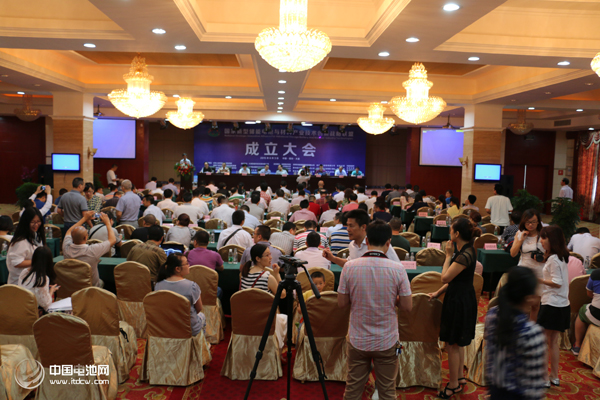 中国电池网出席国家储能产业联盟大会 锂电“达沃斯”受关注