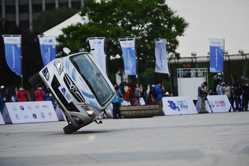 环湖电动汽车挑战赛今日开赛 北汽宝马等电动车参赛