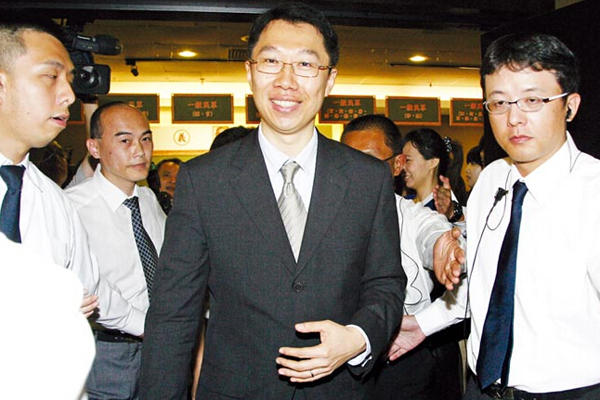 父亲节了,晒晒这些很牛的老总们父亲都大有来头 父亲节了,晒晒这些很牛的老总们父亲都大有来头