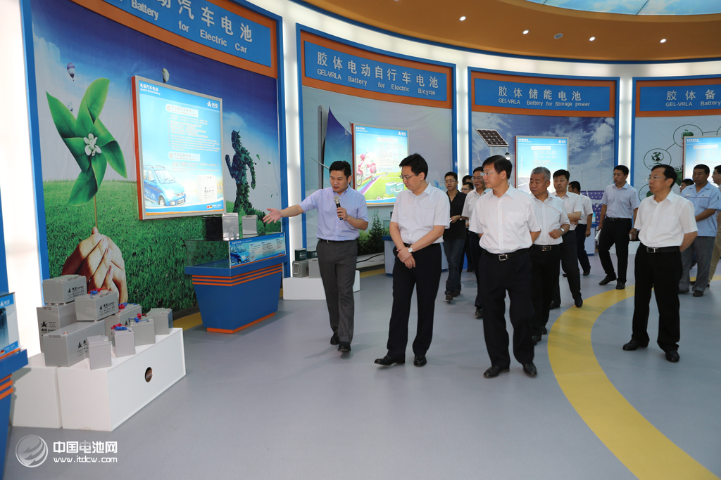 德州市委副书记代市长陈飞到奥冠集团进行调研