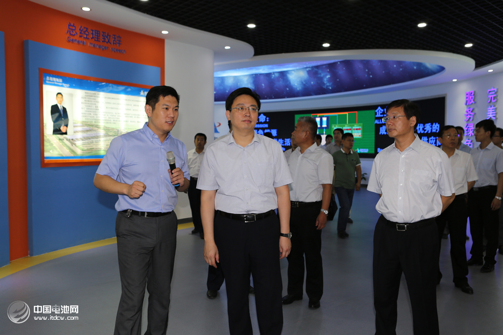 德州市委副书记代市长陈飞到奥冠集团进行调研