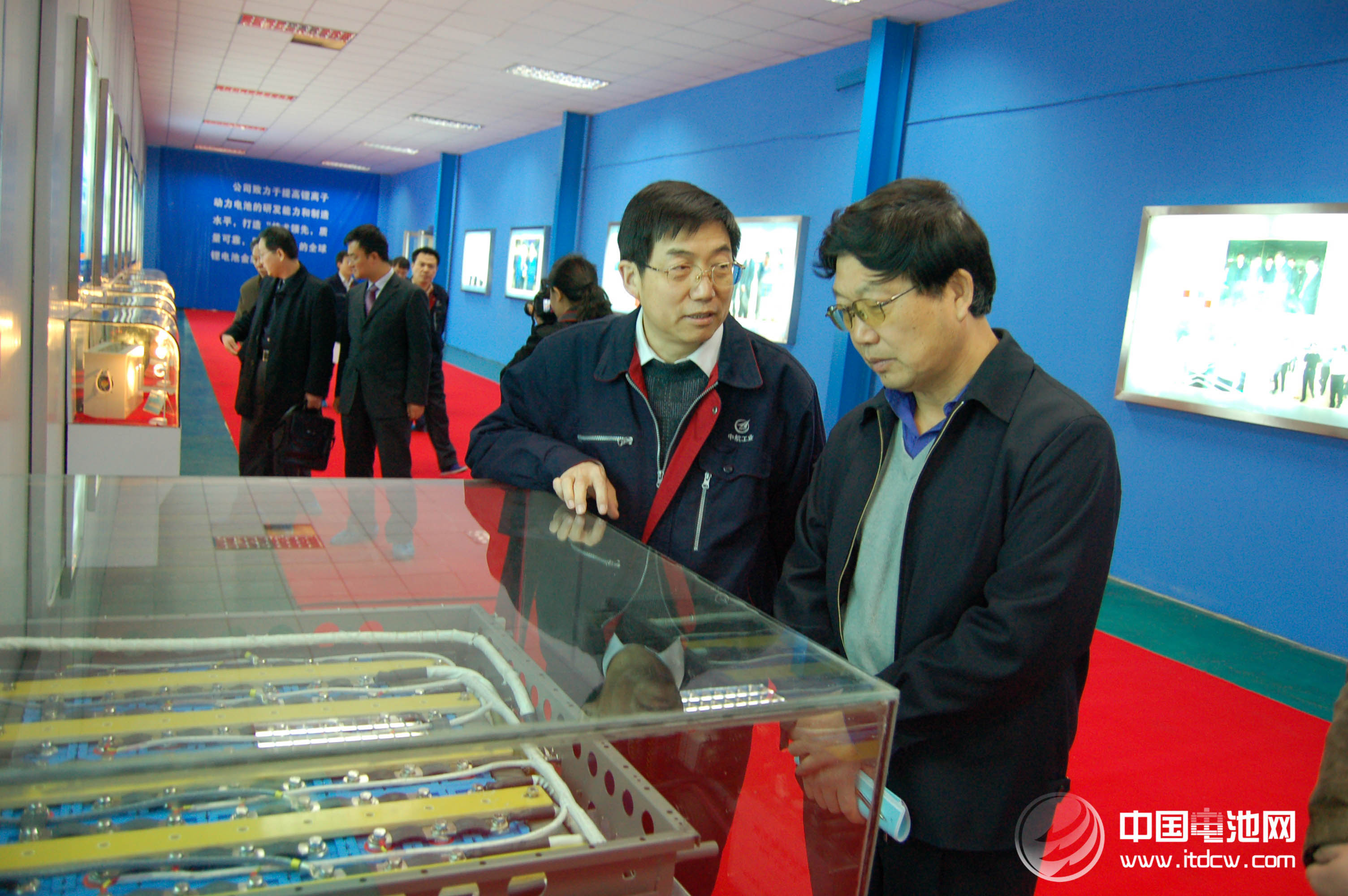 国产动力电池抢夺市场失利  强制效力行业规范待建