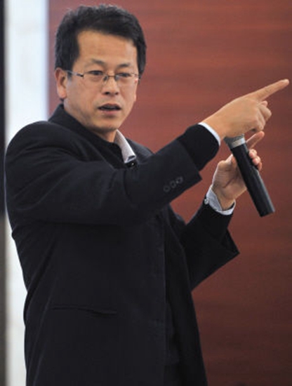 崔东树：只要不限行限购 新能源车不补贴没关系