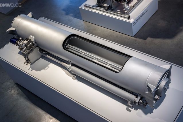 宝马汽车应该放弃氢能源，师从特斯拉？