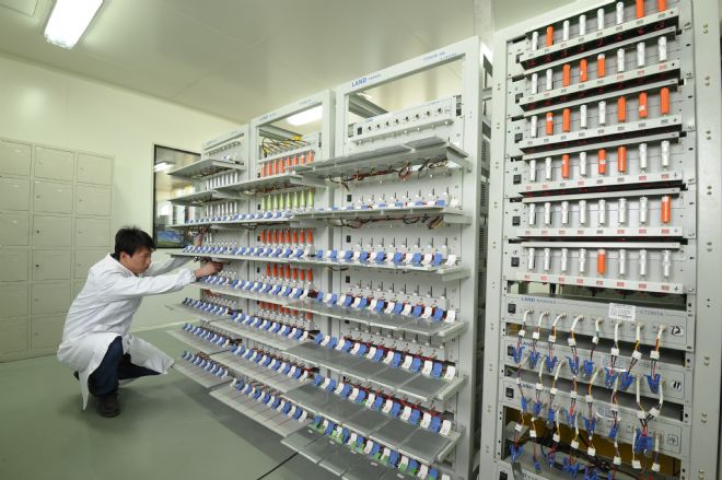 专家：研发新能源和电池存储系统 提高能源利用率