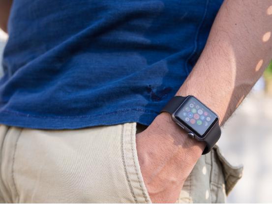 Apple Watch对比LG G Watch Urbane智能手表 Apple Watch对比LG G Watch Urbane智能手表