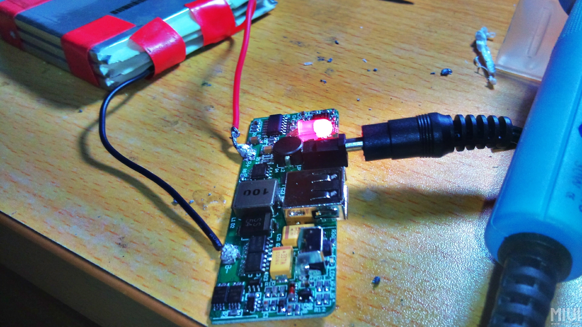 移动电源质量抽检无一合格 国标难产致乱象丛生