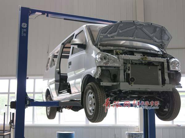 首辆青岛造电动汽车将下线 一天可产200辆