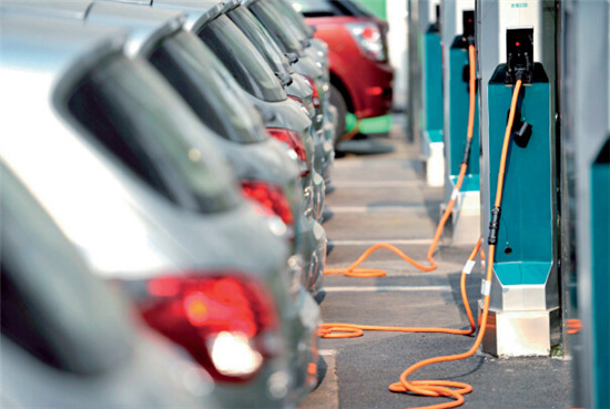 1000亿元的充电桩市场：商机大痛点多 “桩主”难当