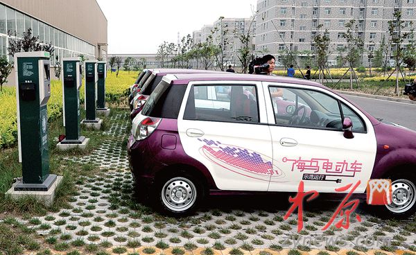 河南郑州新能源公交车达3460辆 占总数的50%以上