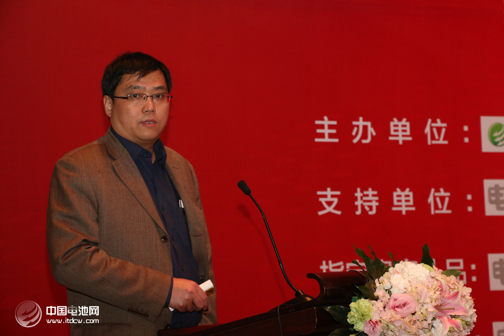 真锂研究首席分析师 墨柯