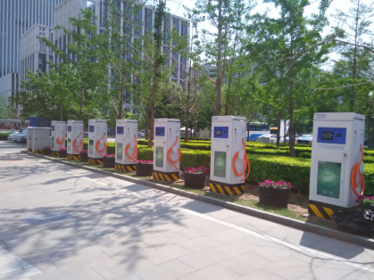 刘峰：普天新能源瞄准公共领域 为北京充电