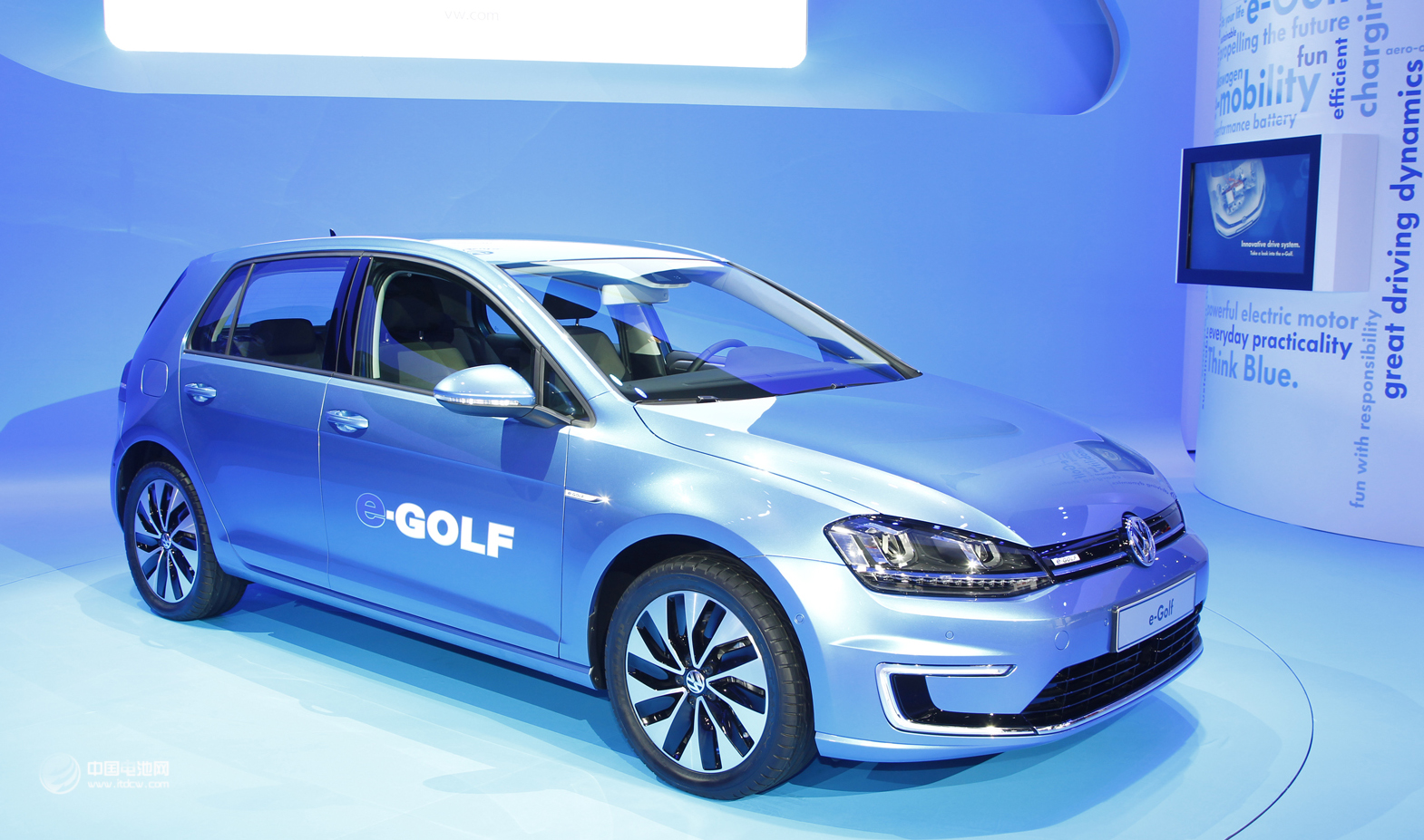 大连已推广新能源汽车2000辆 年底建成1100个充电桩