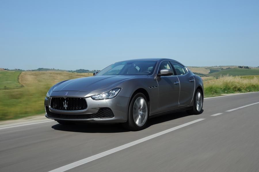 插电混动车成车企新战场：豪车入市 自主品牌力推