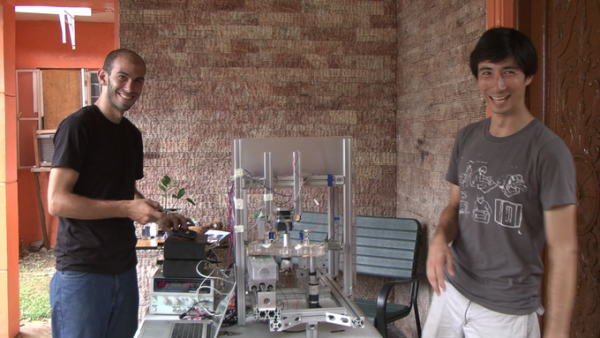 太阳能电池打印机：15秒生产一块电池板？